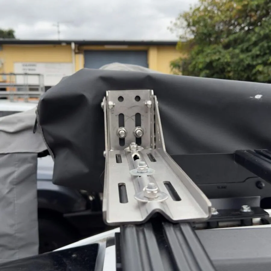 Universal Mounting Brackets – Destination4WD Awnings (D270 & D180)