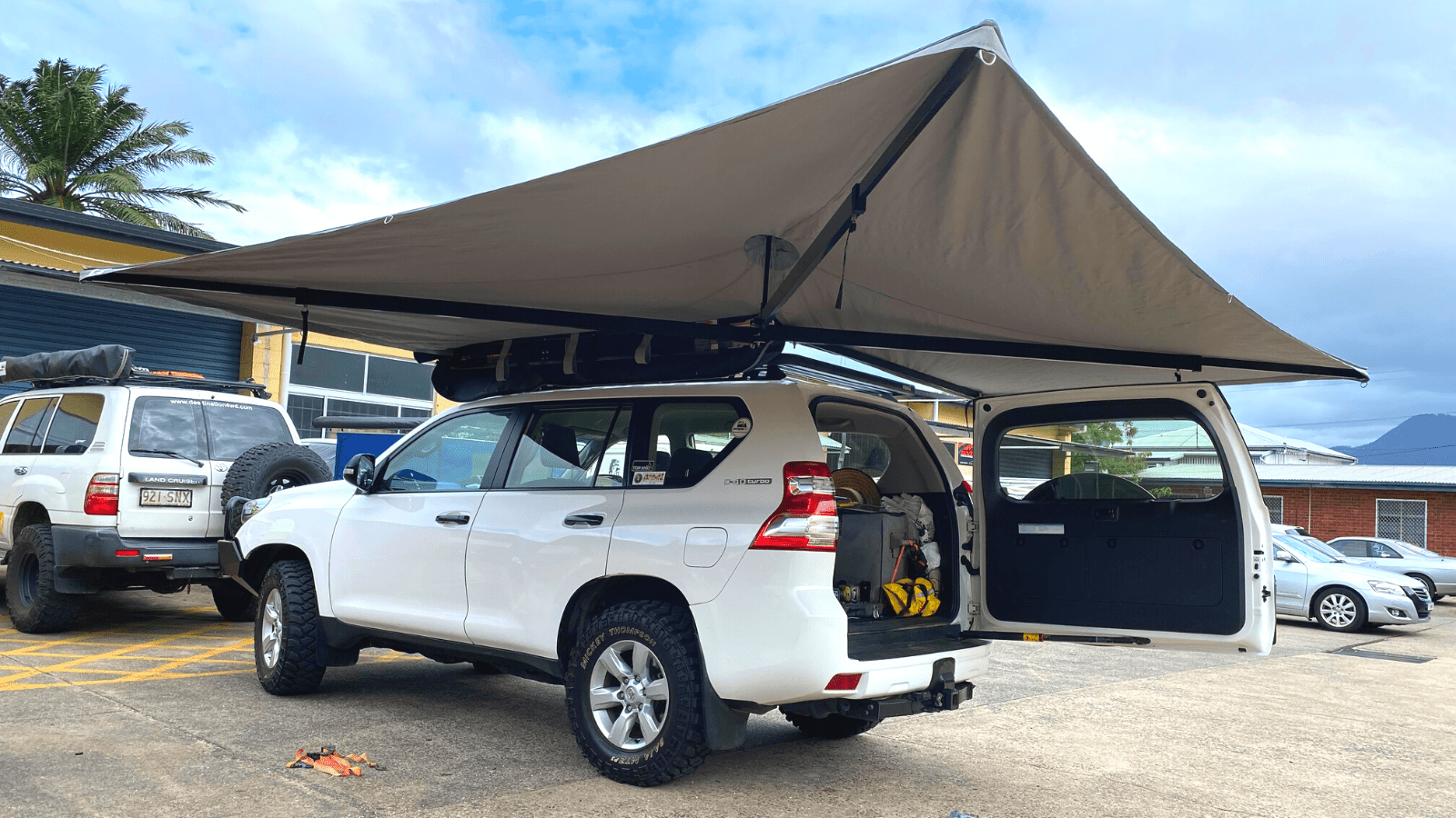 Destination4WD 4x4 awning review 270 freestanding awning Toyota Prado