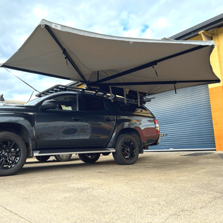 Massive 180 awning & wall kit bundle Destination4WD
