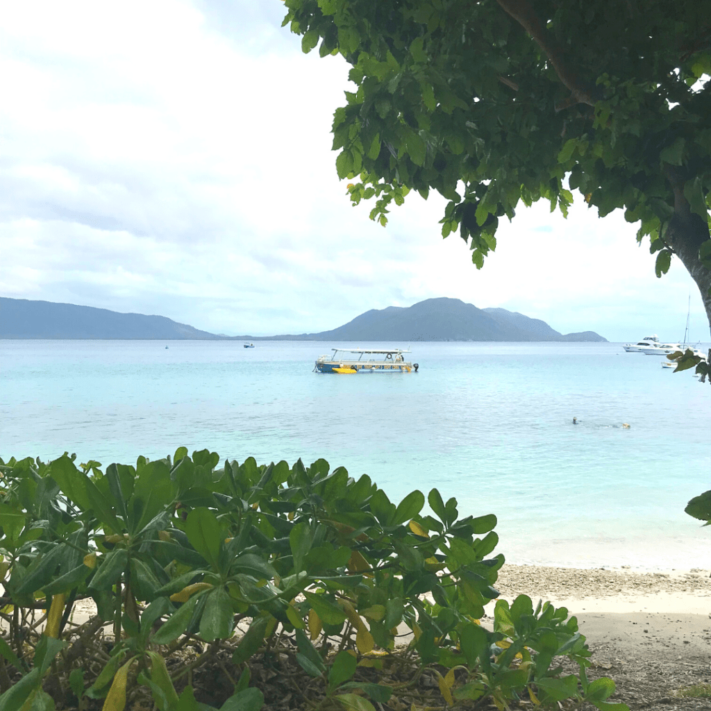 Destination4WD Fitzroy Island glass bottom boat