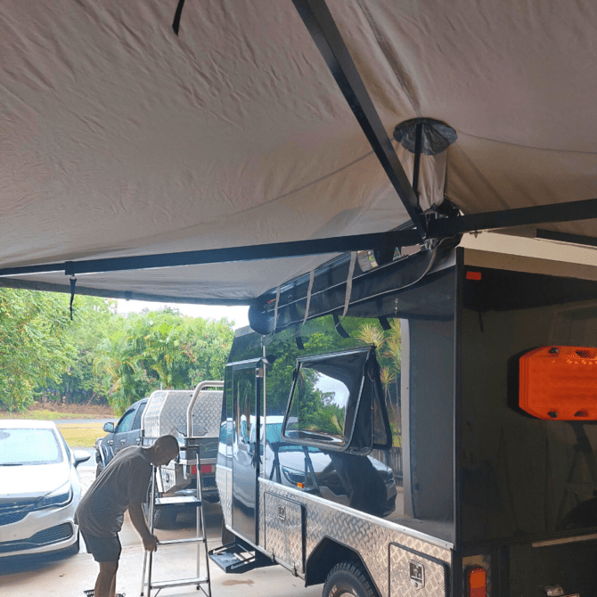 Destination4WD Camper with D270 awning1