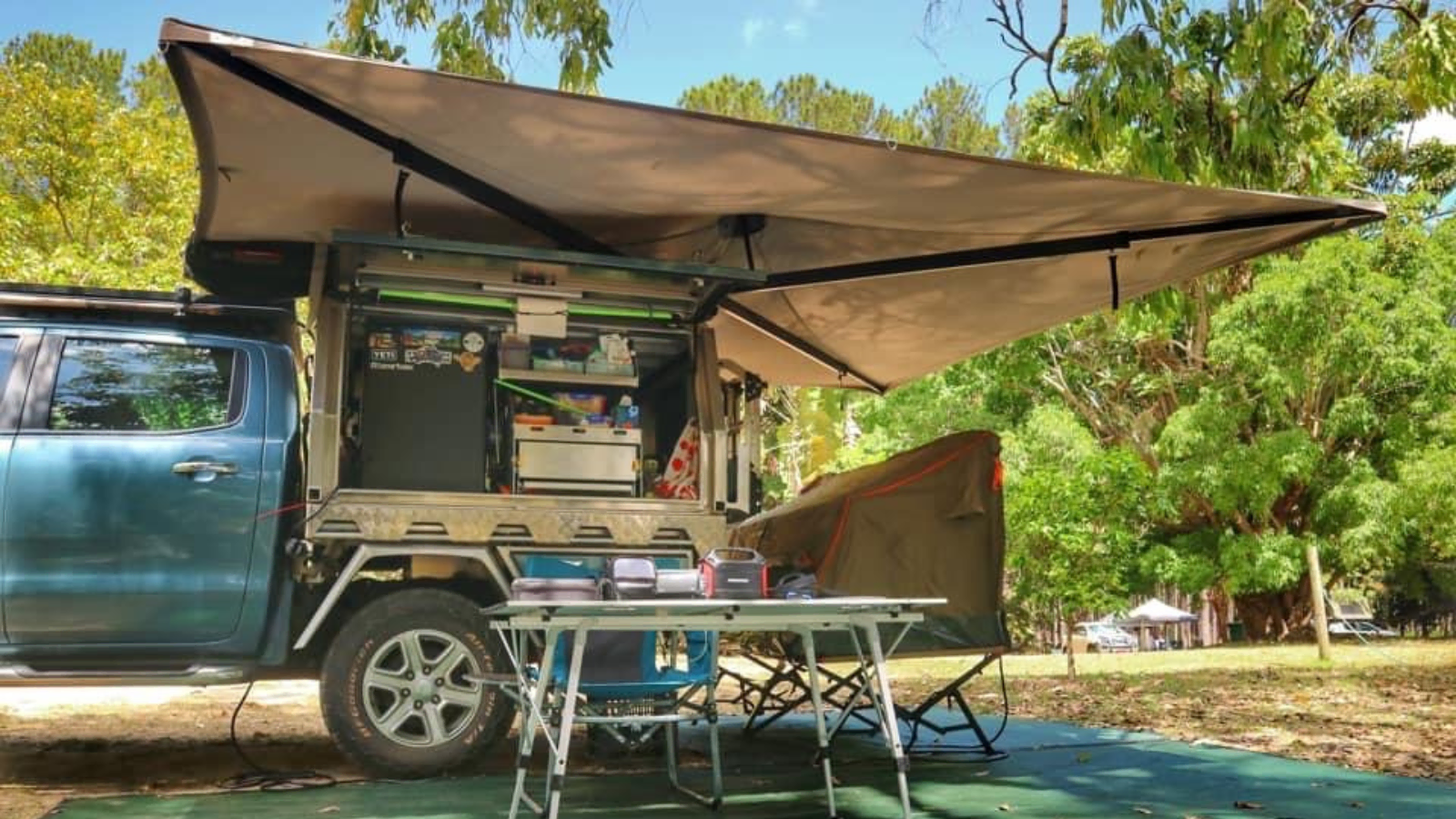 Destination4WD 270 awning freestanding Cairns Toyota Hilux
