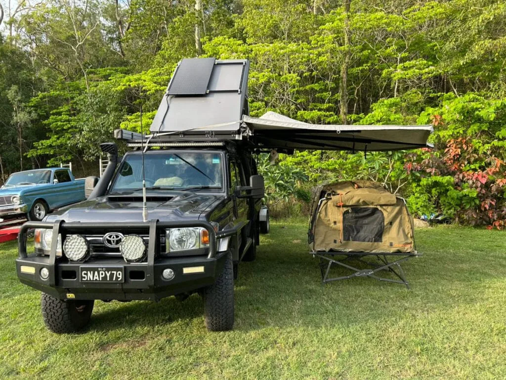 Destination4WD D270 freestanding awning Toyota landcruiser 79 series