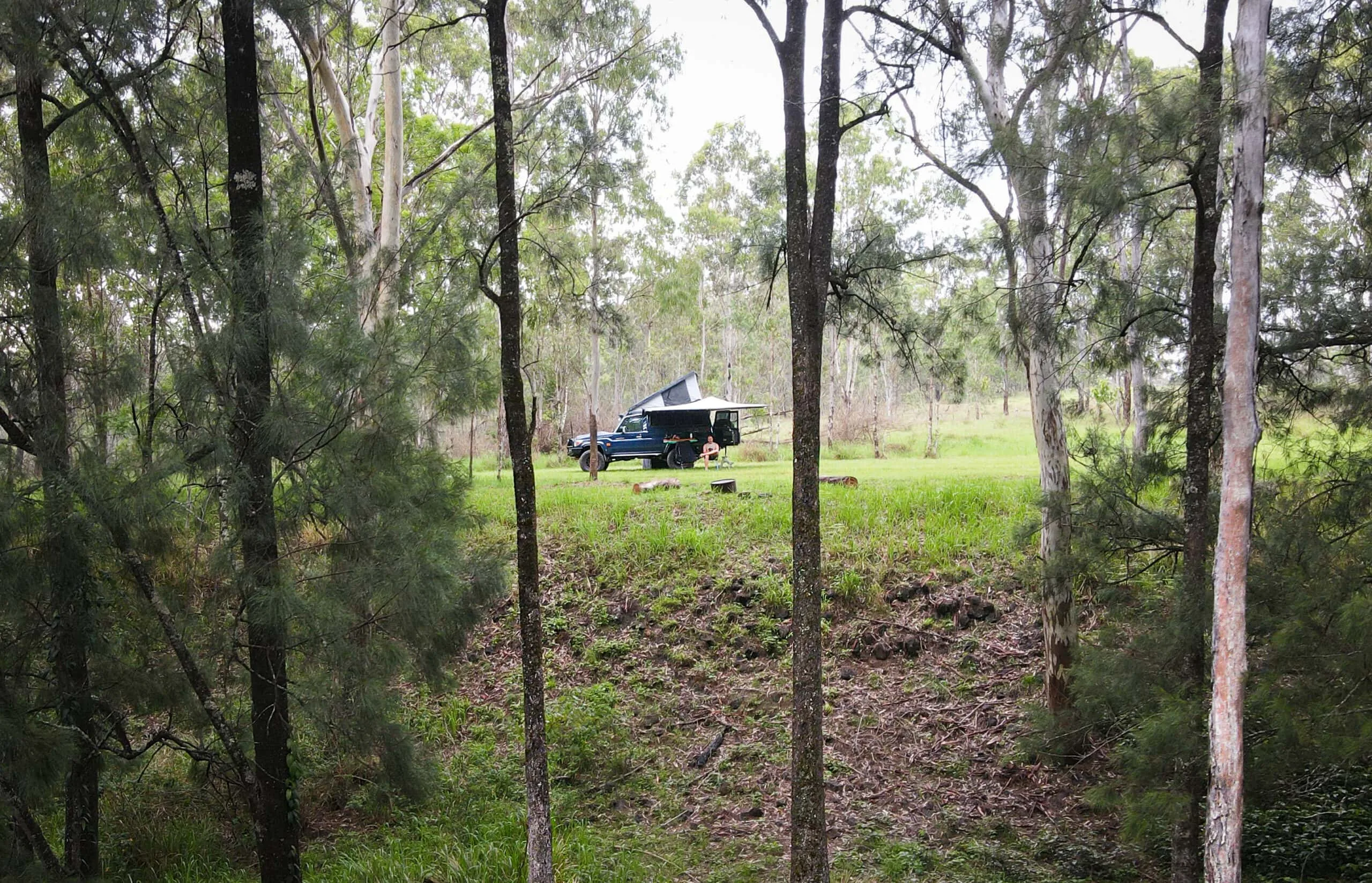 Destination4WD D270 freestanding awning Toyota landcruiser 78 series Troopy