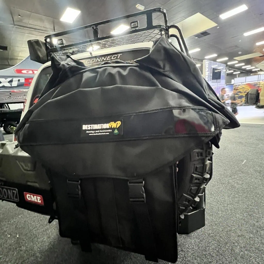 Destination4WD black stripe garbage bag