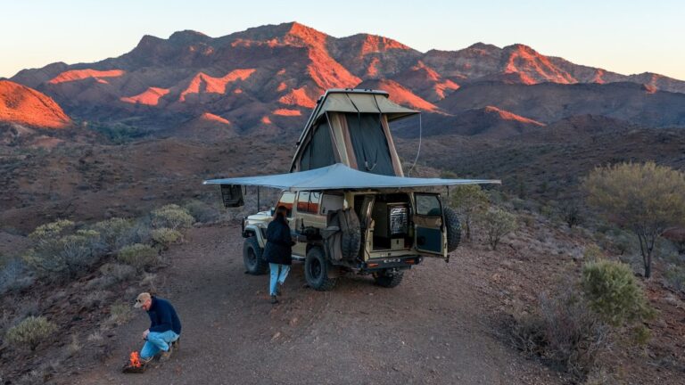 Overland travellers and destination4wd